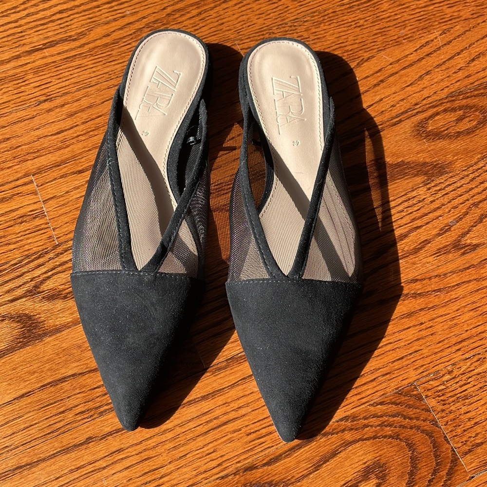 Zara slides - Picture 3 of 4